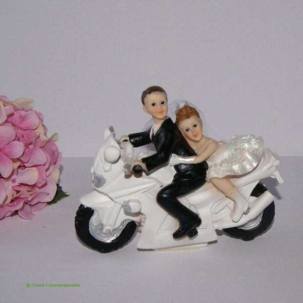 Brautpaar auf Motorrad