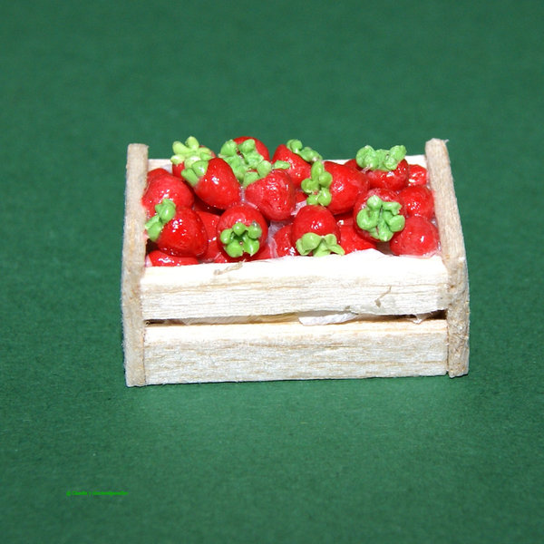 Miniatur Kiste Erdbeeren