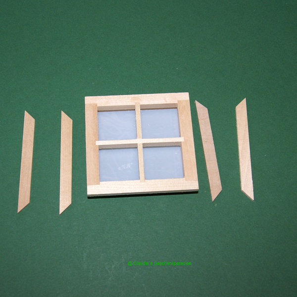 Miniatur Fenster mit Sprosse 70 x 70 mm