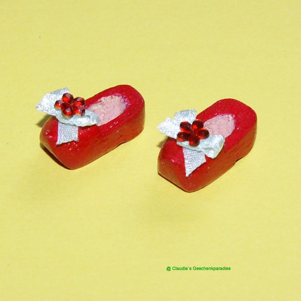 Miniatur Wichtelschuhe rot mit Schleife