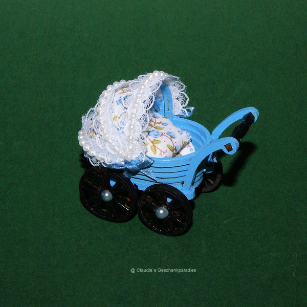 Miniatur Kinderwagen blau-weiß 6 cm